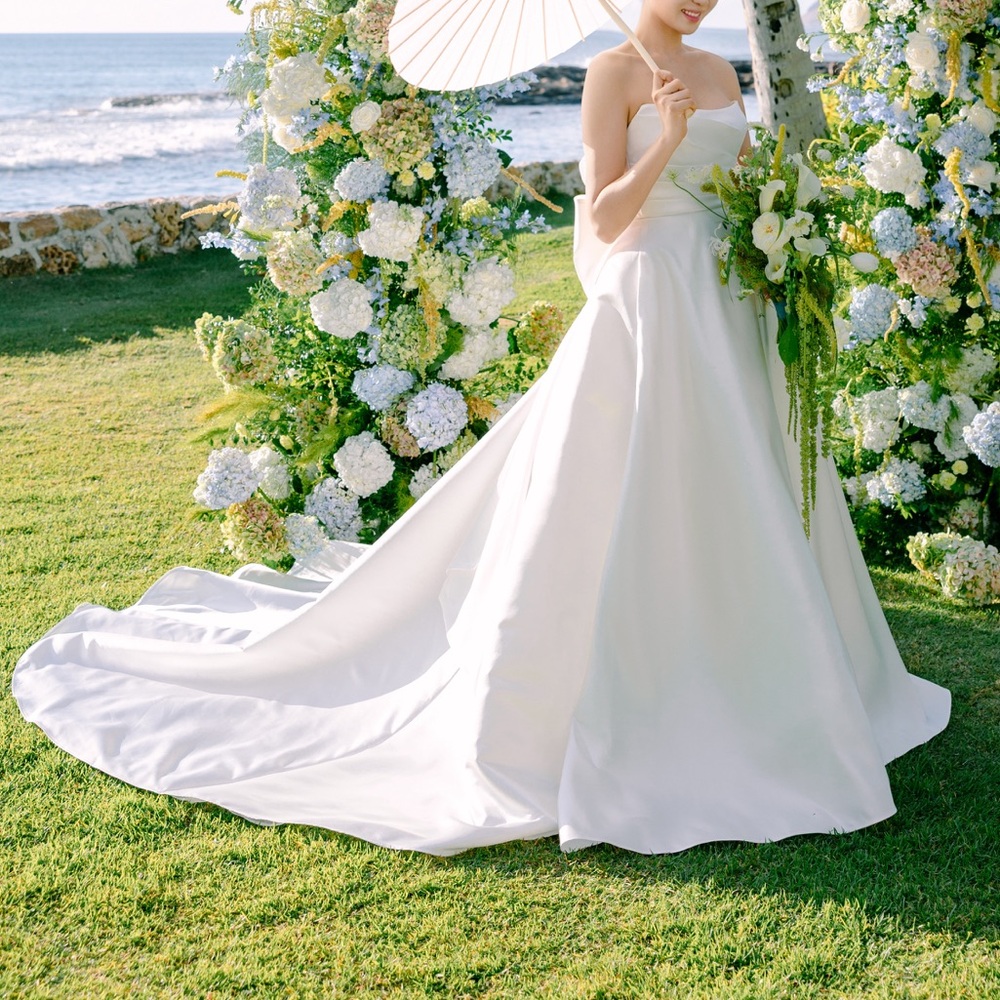 Amsale Atlas Wedding Dress